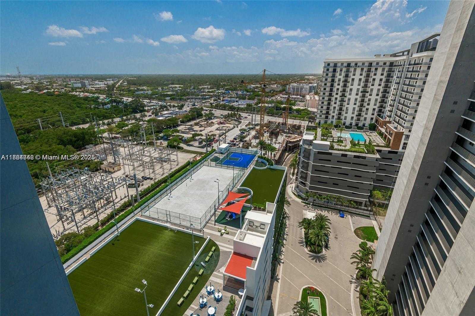 Small Image of 16385 BISCAYNE BLVD #2118, North Miami Beach Number 6