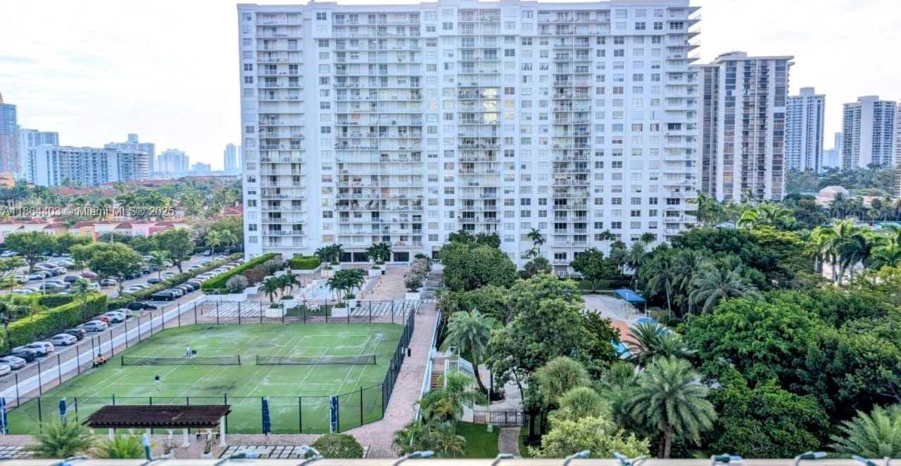 Small Image of 2801 NORTH EAST 183RD ST #908W, Aventura Number 2