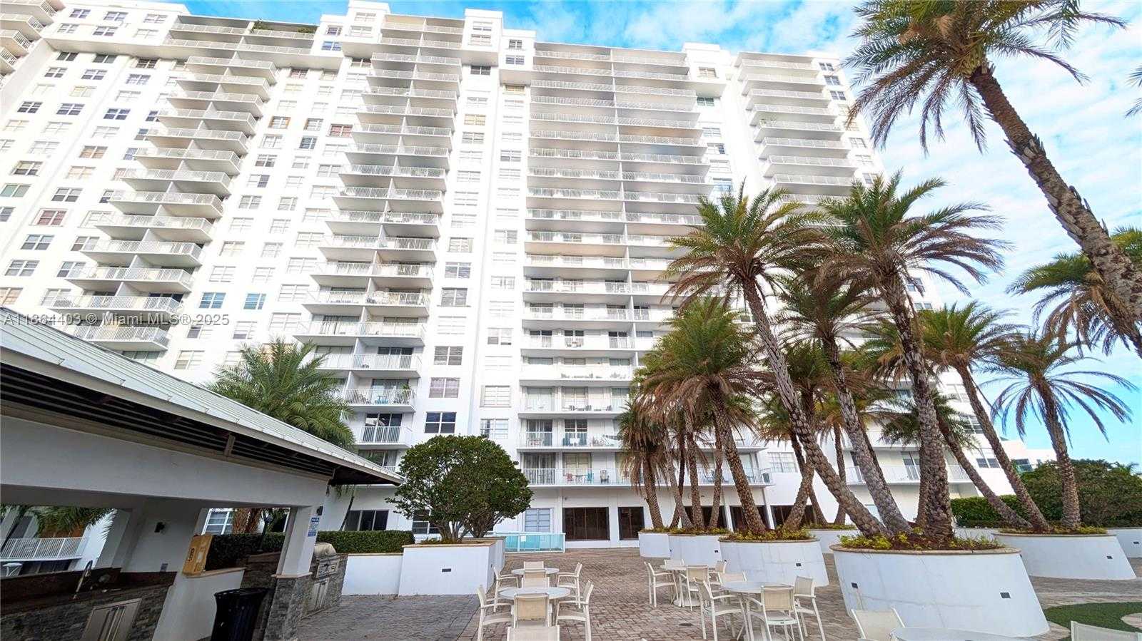 Small Image of 2801 NORTH EAST 183RD ST #908W, Aventura Number 3