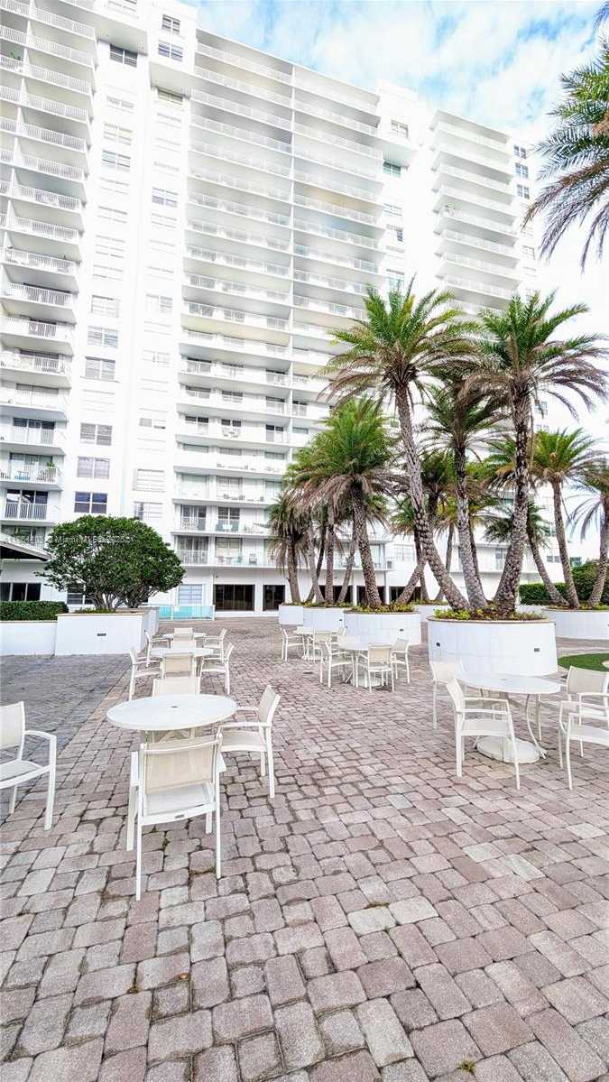 Small Image of 2801 NORTH EAST 183RD ST #908W, Aventura Number 38