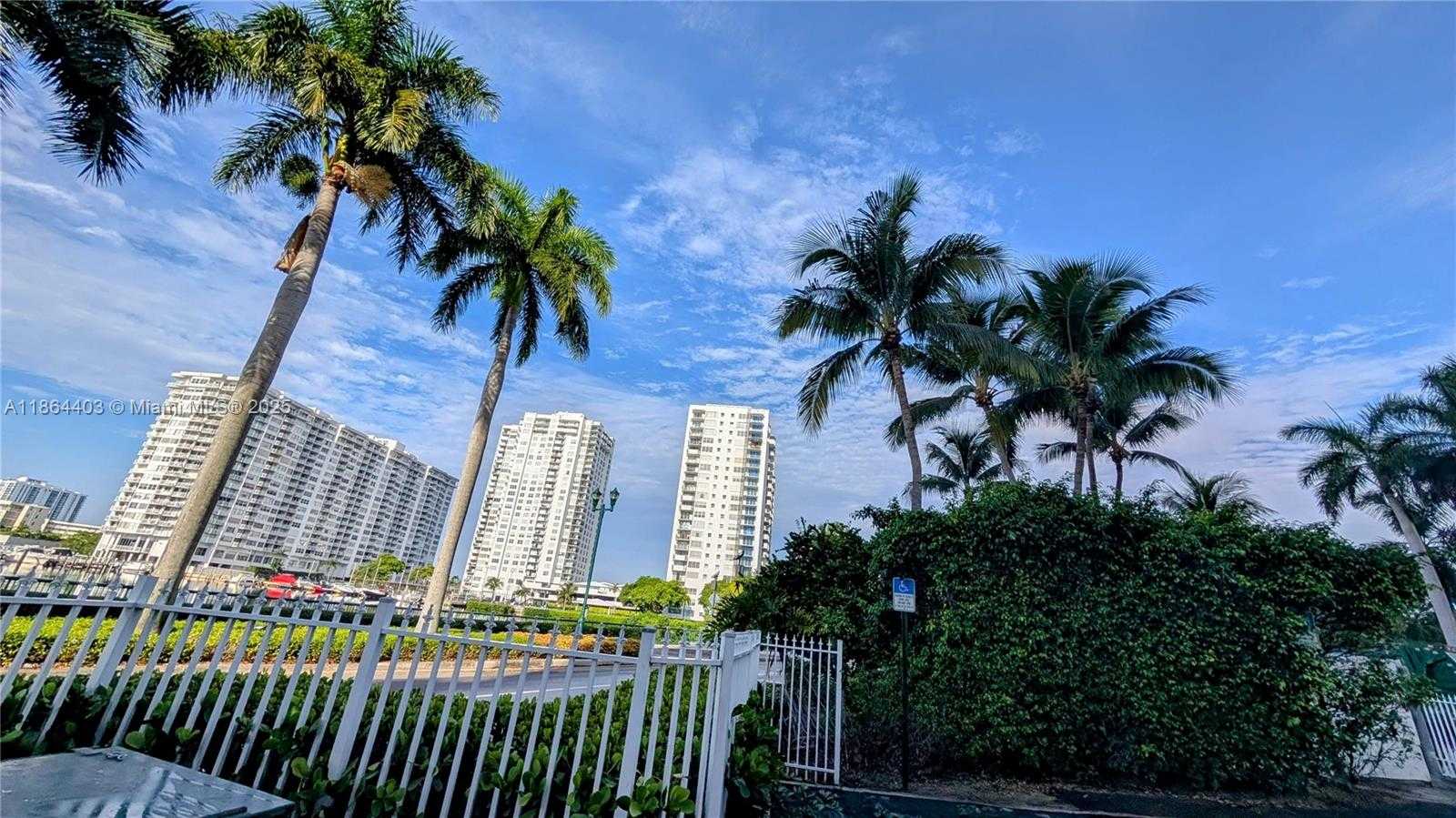 Small Image of 2801 NORTH EAST 183RD ST #908W, Aventura Number 5