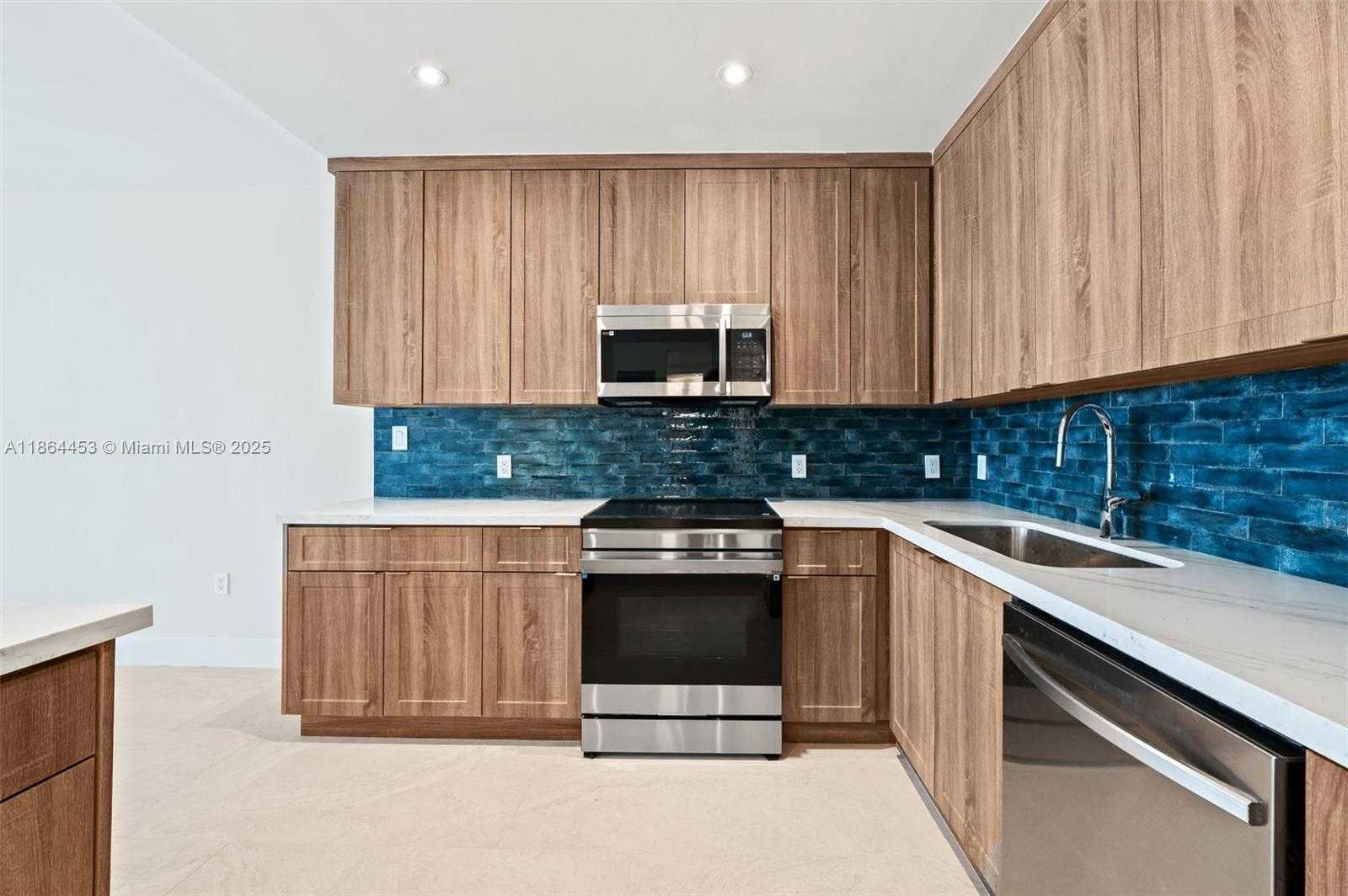 Small Image of 9341 EAST BAY HARBOR DR #4C, Bay Harbor Islands Number 12