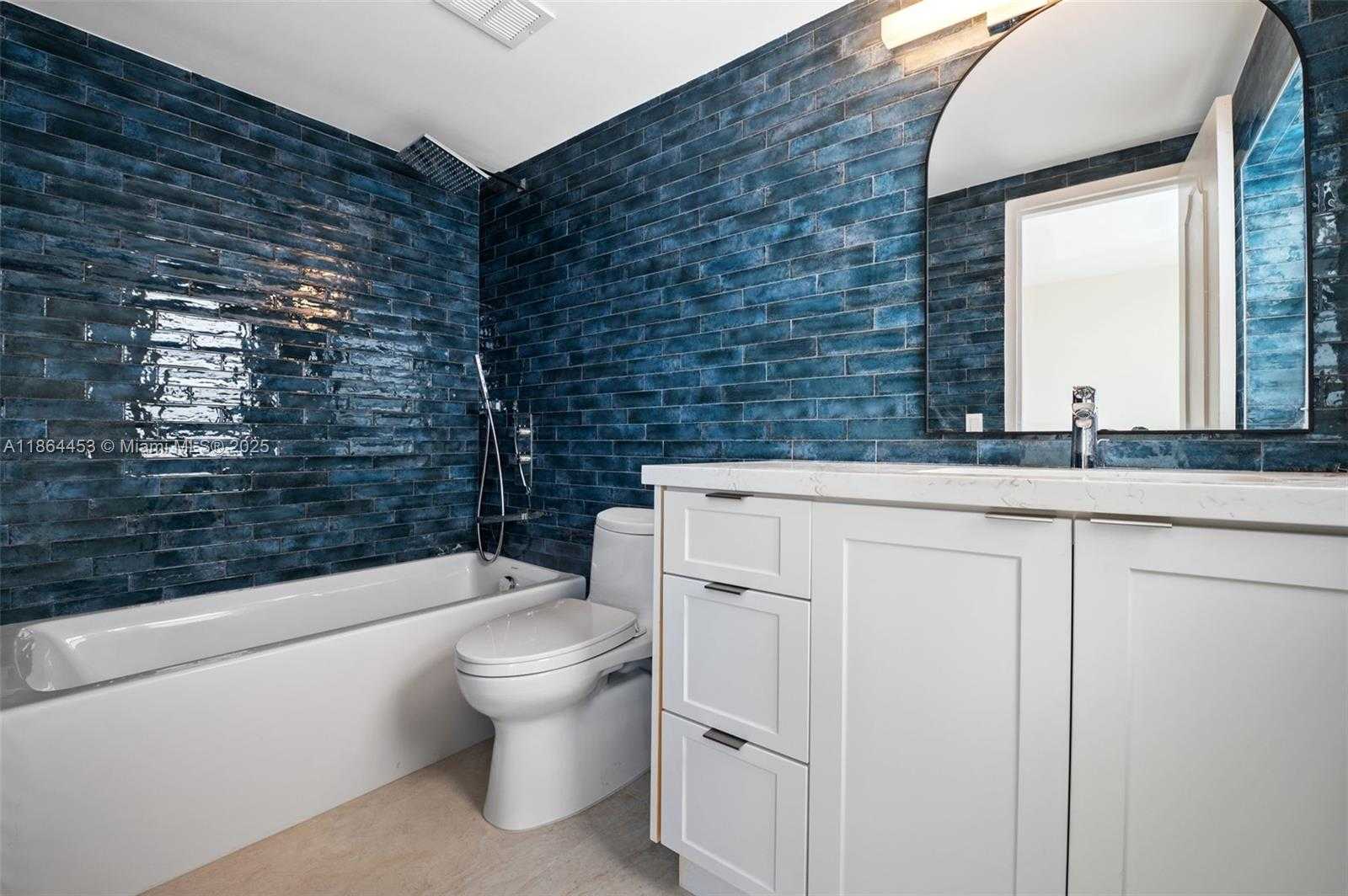 Small Image of 9341 EAST BAY HARBOR DR #4C, Bay Harbor Islands Number 20