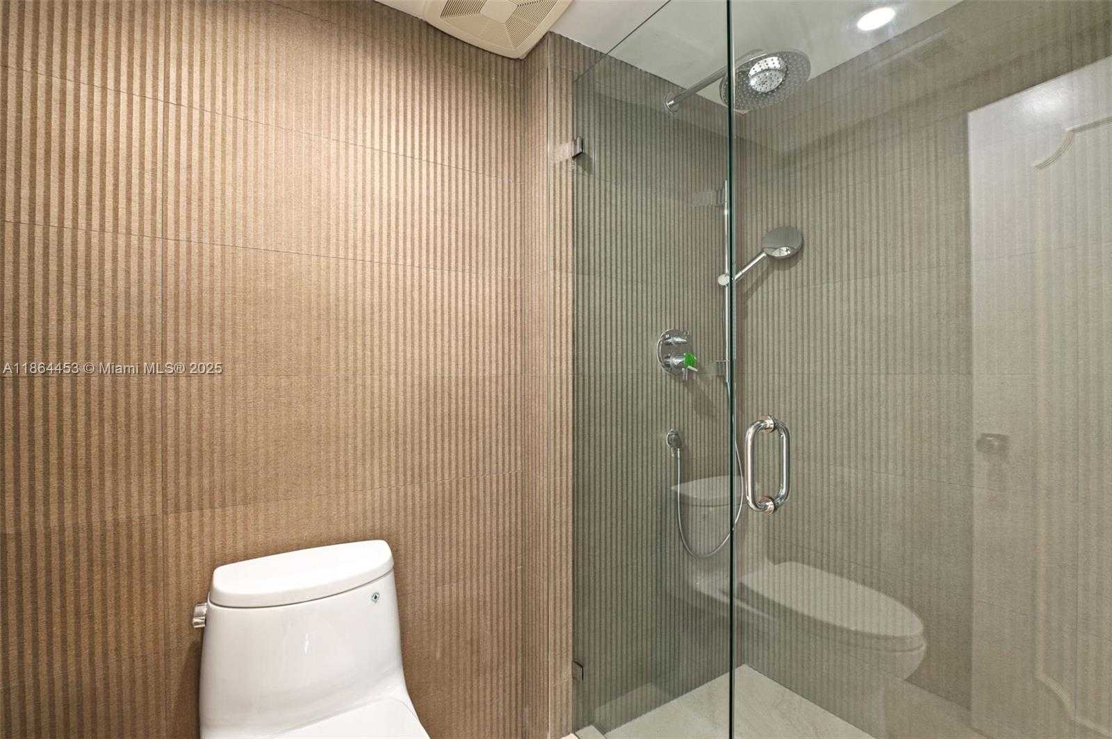 Small Image of 9341 EAST BAY HARBOR DR #4C, Bay Harbor Islands Number 24