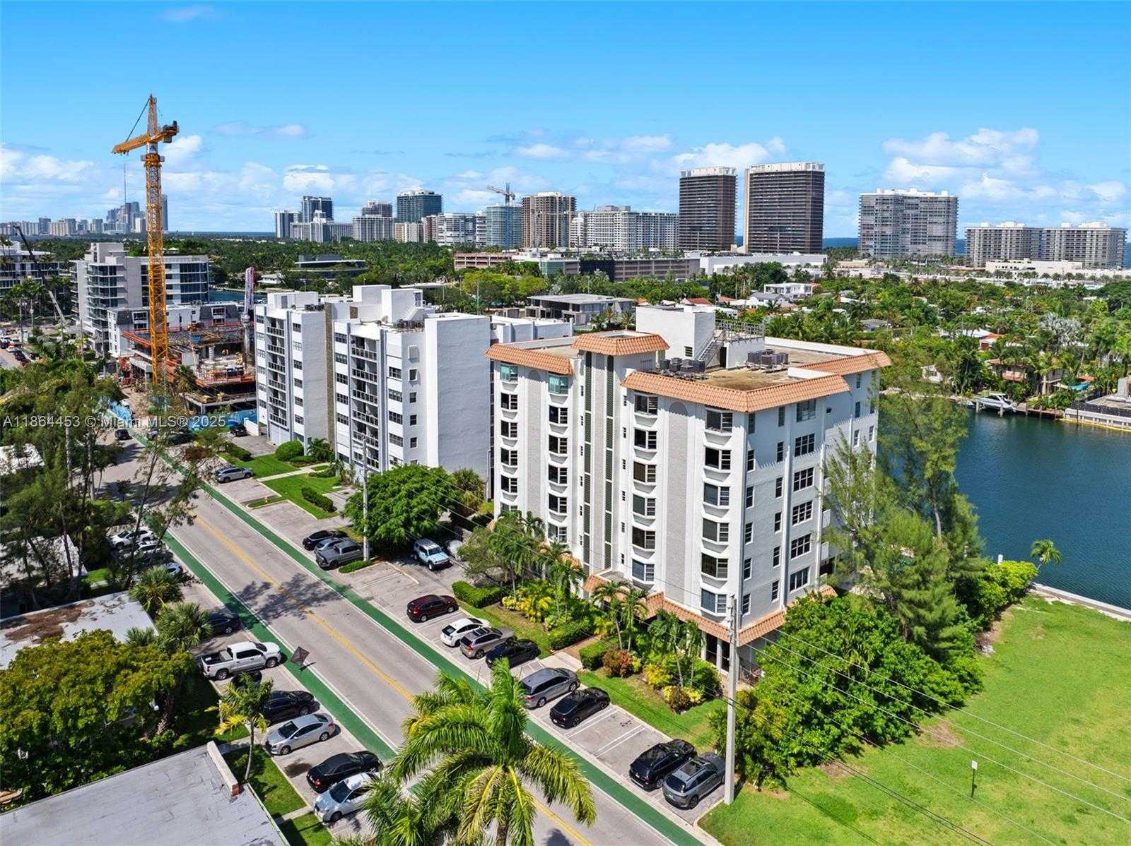 Small Image of 9341 EAST BAY HARBOR DR #4C, Bay Harbor Islands Number 29