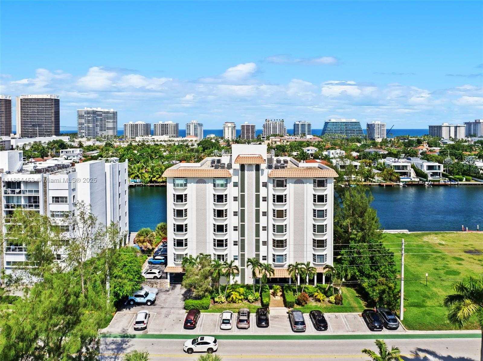 Small Image of 9341 EAST BAY HARBOR DR #4C, Bay Harbor Islands Number 3