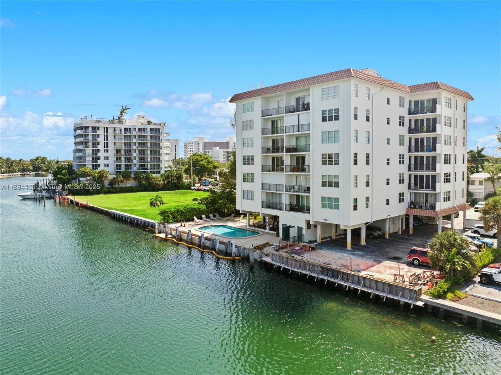 Small Image of 9341 EAST BAY HARBOR DR #4C, Bay Harbor Islands Number 32