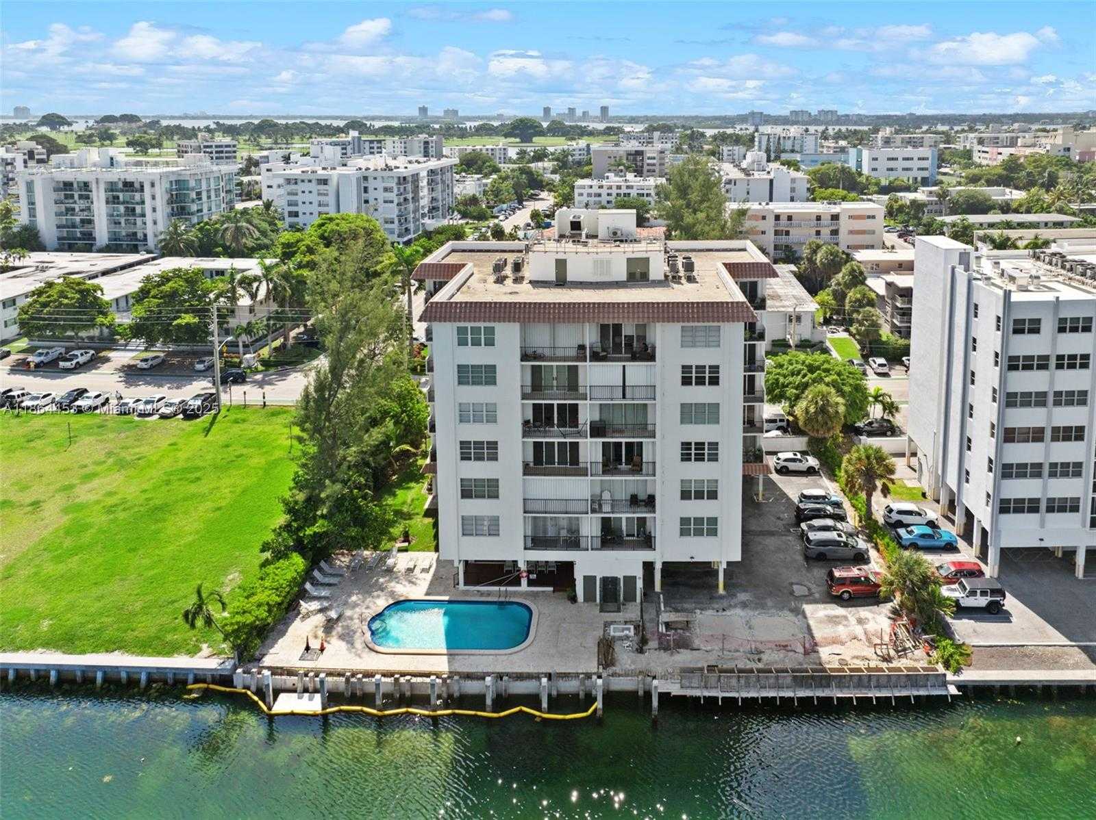 Small Image of 9341 EAST BAY HARBOR DR #4C, Bay Harbor Islands Number 34