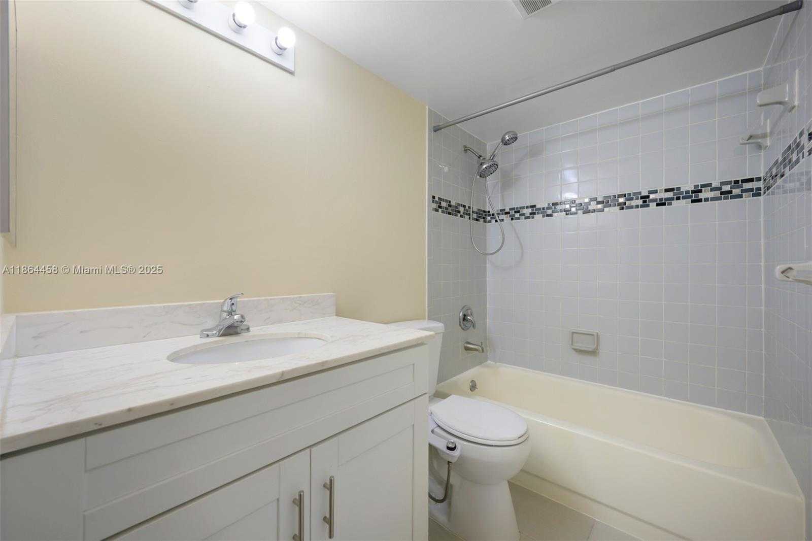 Small Image of 530 SOUTH PARK RD #18-11, Hollywood Number 14