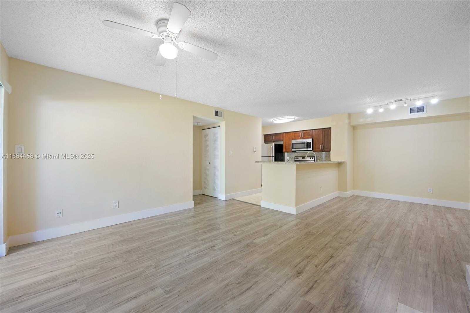 Small Image of 530 SOUTH PARK RD #18-11, Hollywood Number 21
