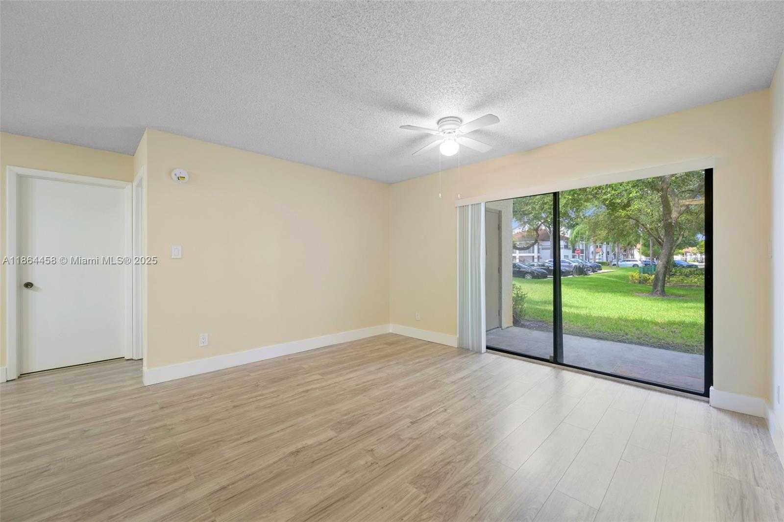 Small Image of 530 SOUTH PARK RD #18-11, Hollywood Number 22