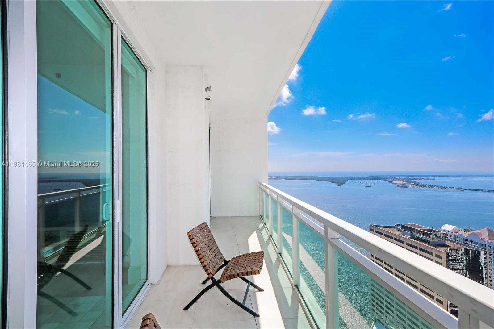 Small Image of 950 BRICKELL BAY DR #4905, Miami Number 3