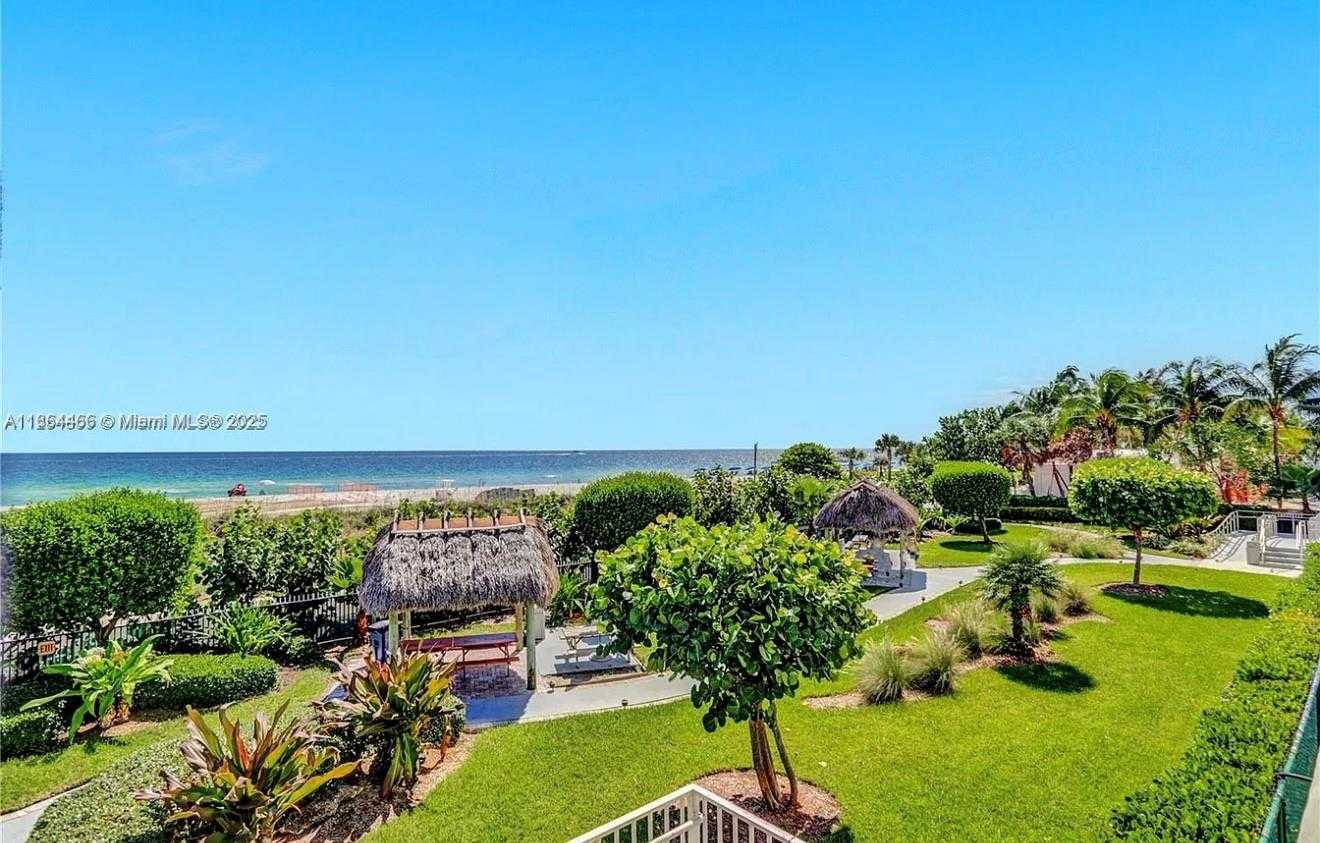 Small Image of 6423 EAST COLLINS AVE #206, Miami Beach Number 5