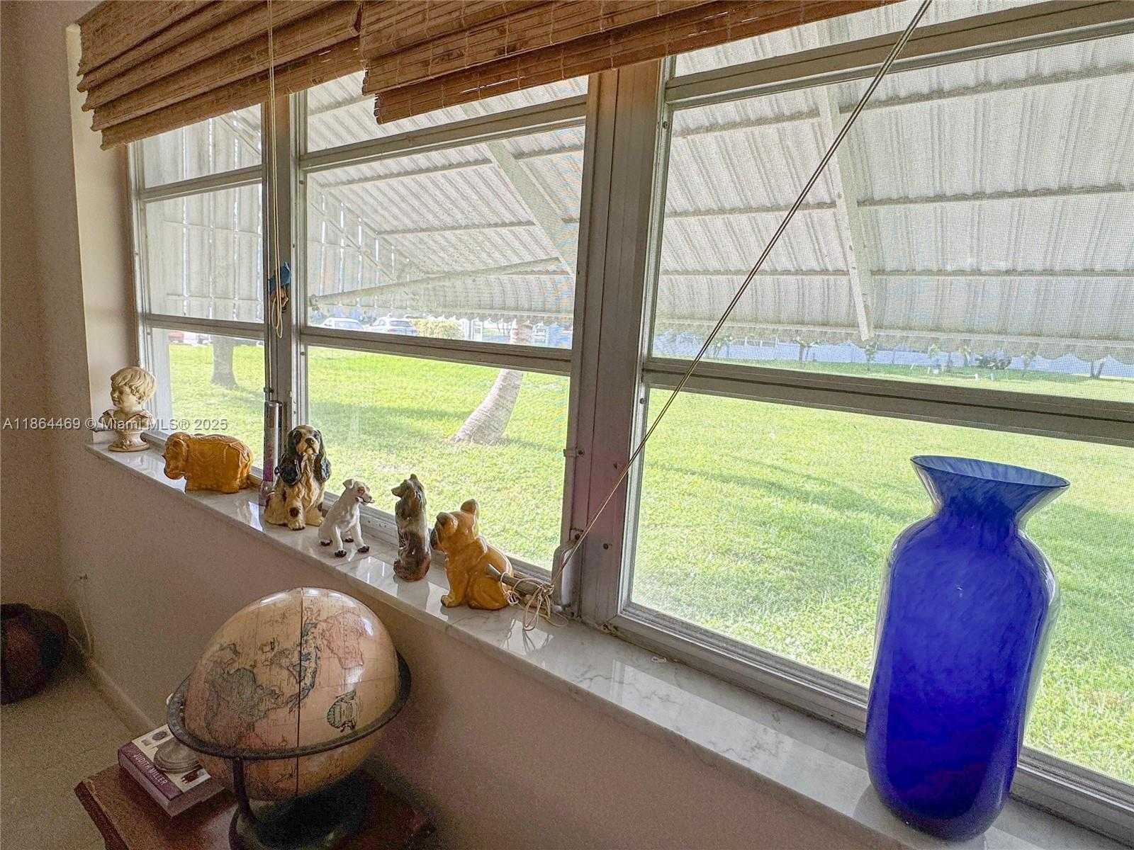 Small Image of 2300 PARK LN #105, Hollywood Number 10