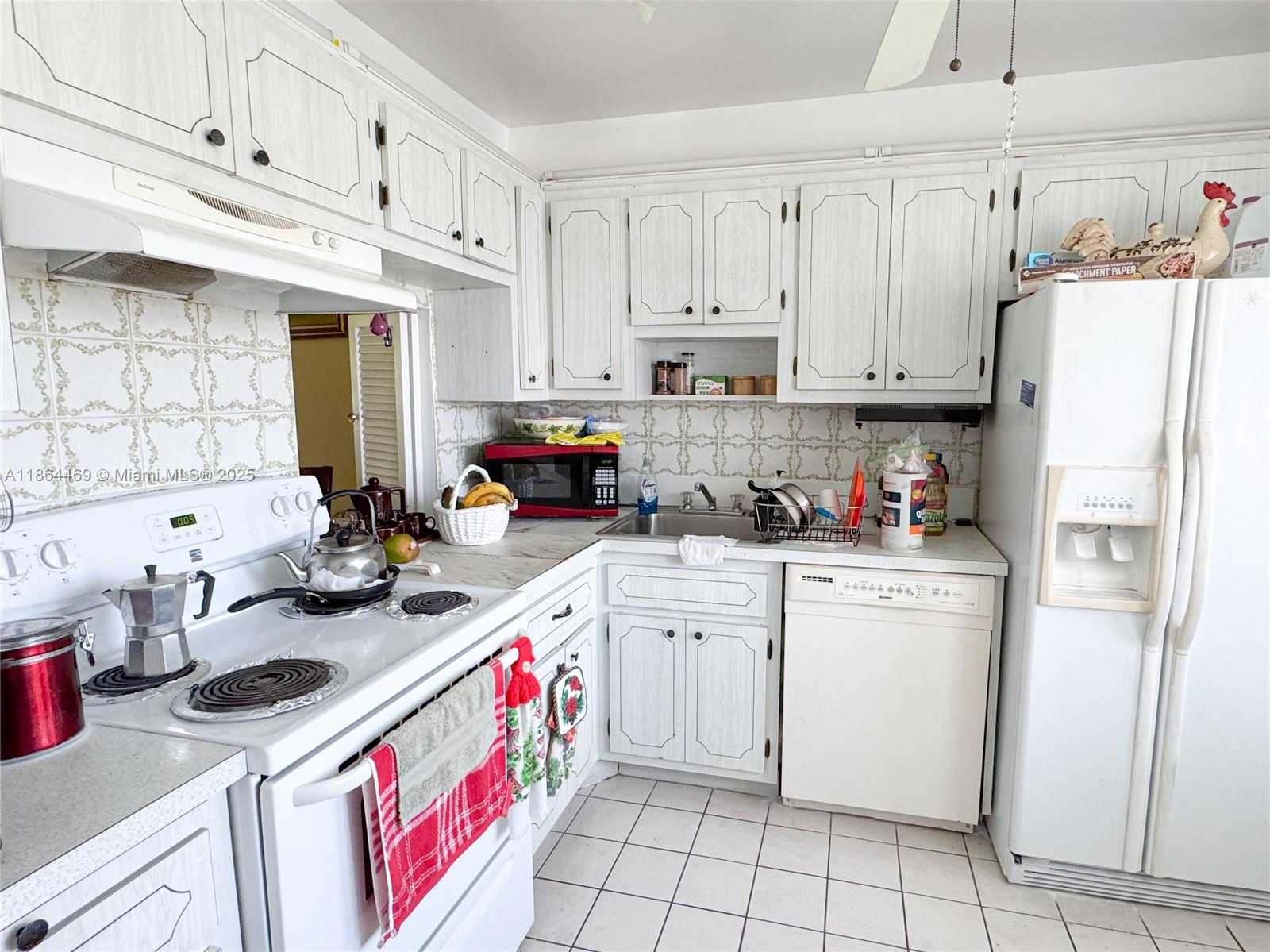 Small Image of 2300 PARK LN #105, Hollywood Number 11