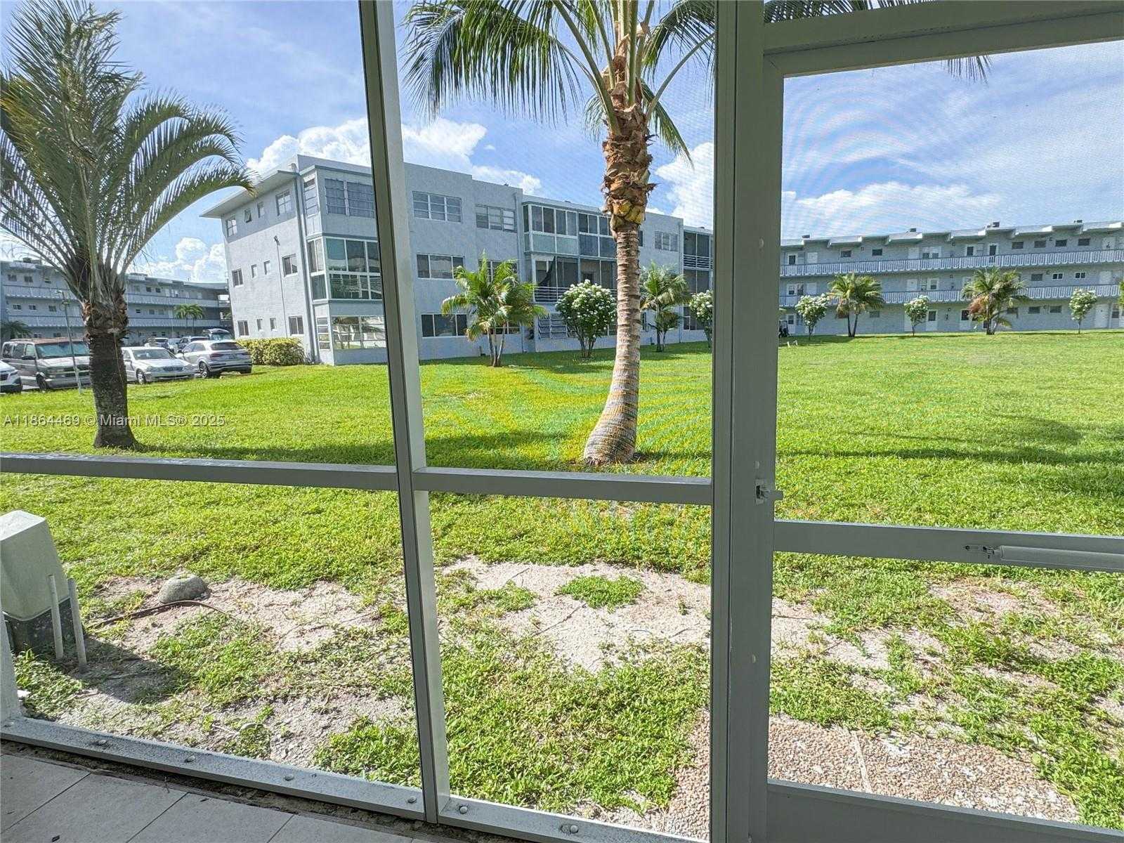 Small Image of 2300 PARK LN #105, Hollywood Number 18