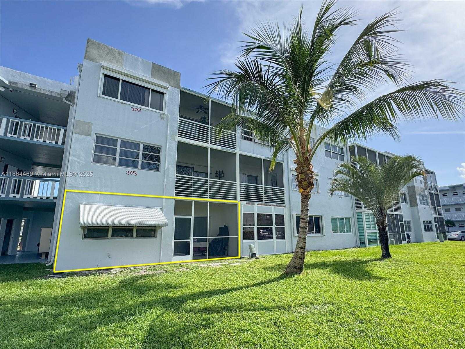 Small Image of 2300 PARK LN #105, Hollywood Number 24