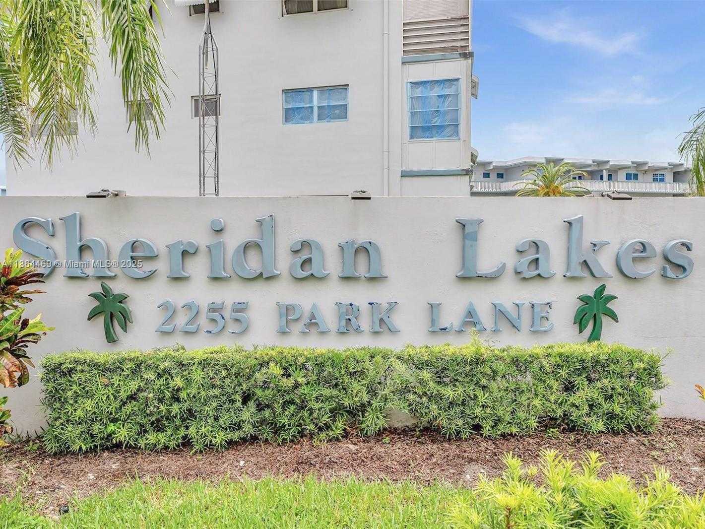 Small Image of 2300 PARK LN #105, Hollywood Number 3