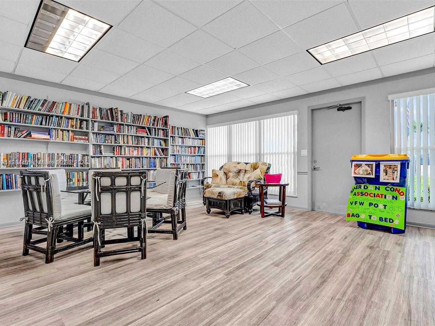 Small Image of 2300 PARK LN #105, Hollywood Number 33