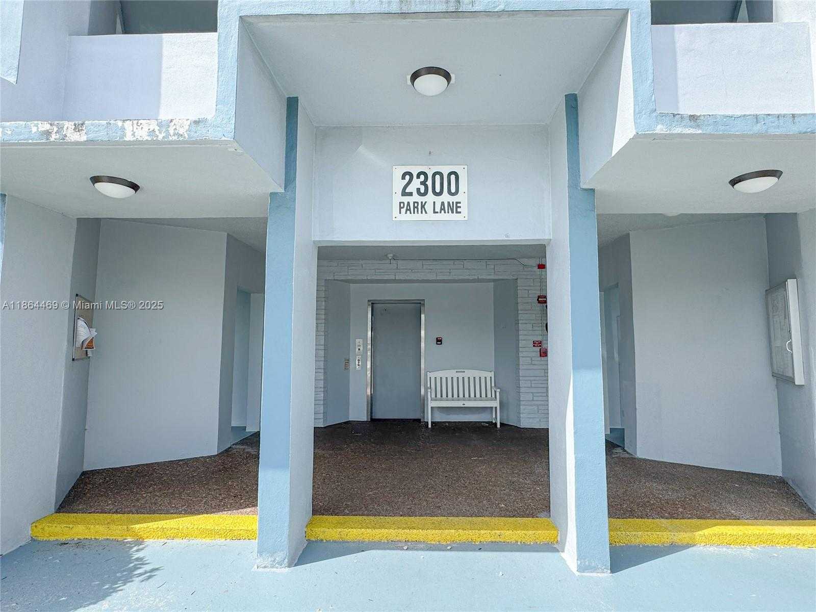 Small Image of 2300 PARK LN #105, Hollywood Number 4