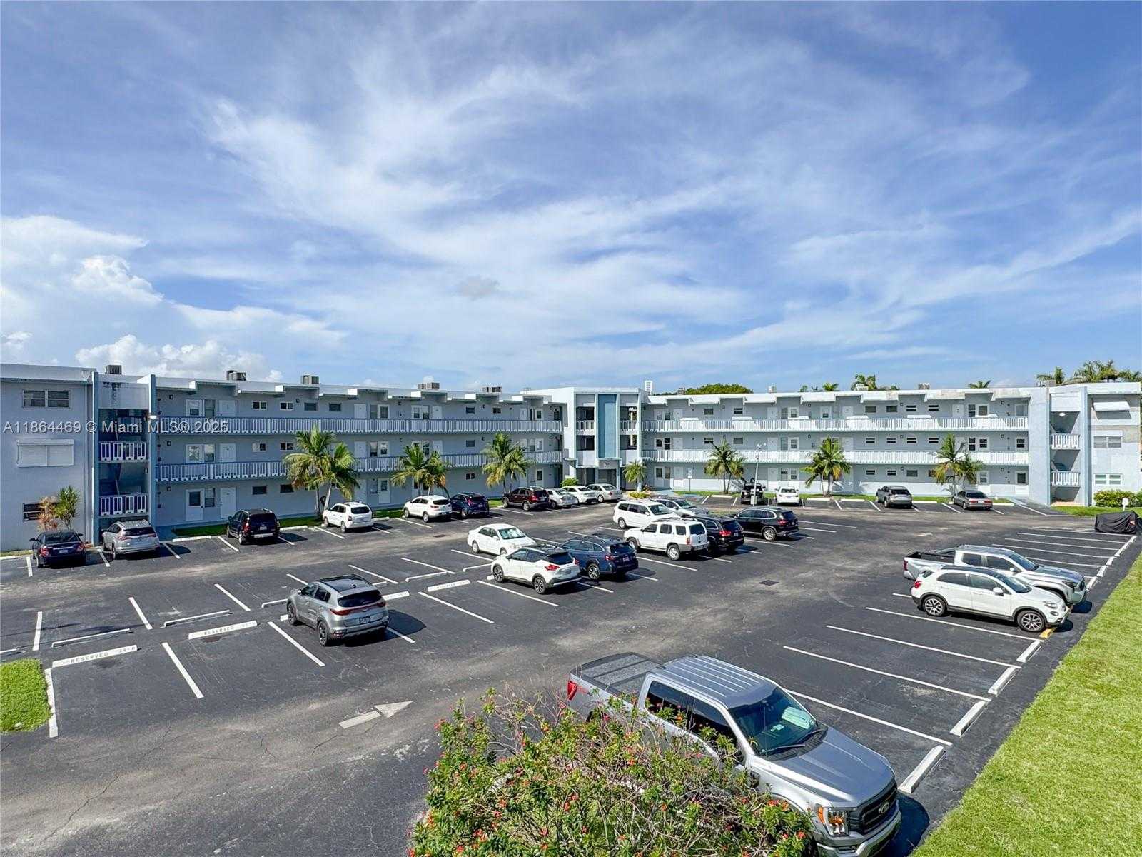 Small Image of 2300 PARK LN #105, Hollywood Number 41