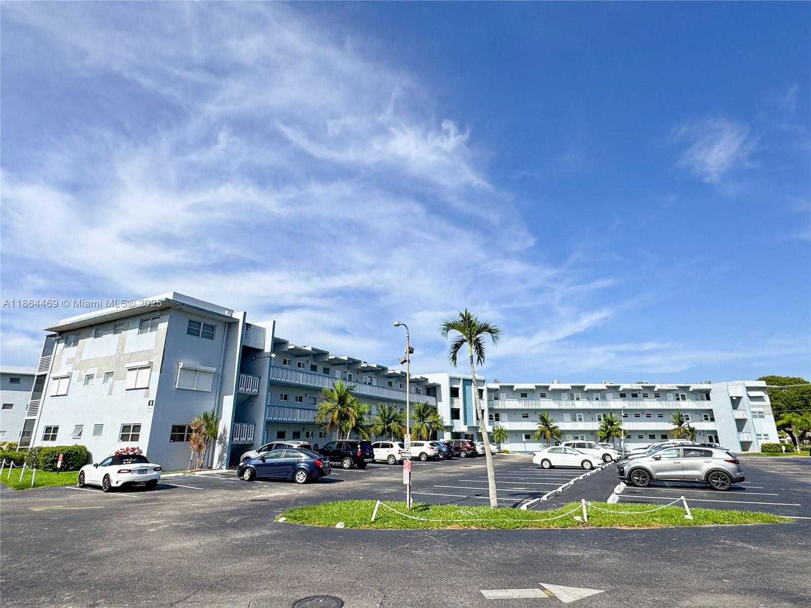 Small Image of 2300 PARK LN #105, Hollywood Number 42
