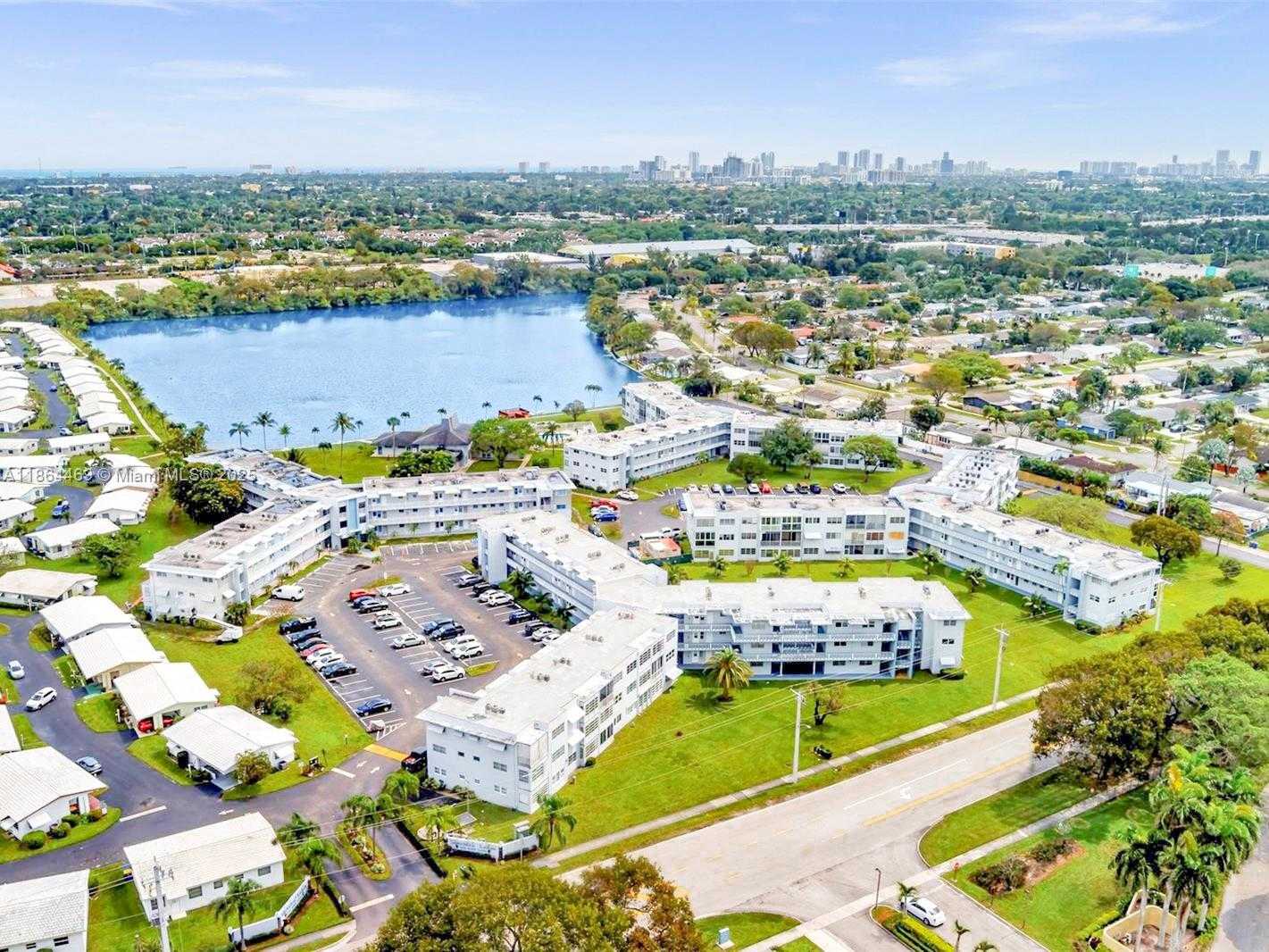 Small Image of 2300 PARK LN #105, Hollywood Number 46