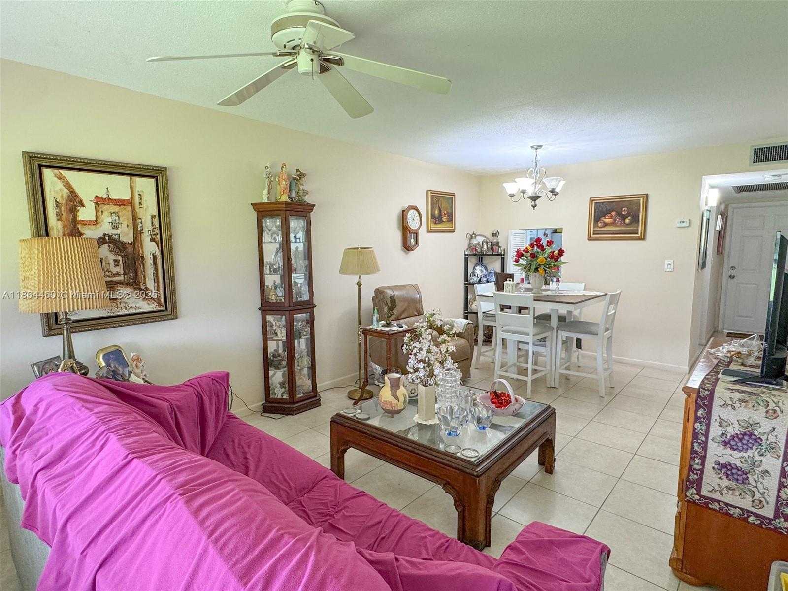 Small Image of 2300 PARK LN #105, Hollywood Number 8