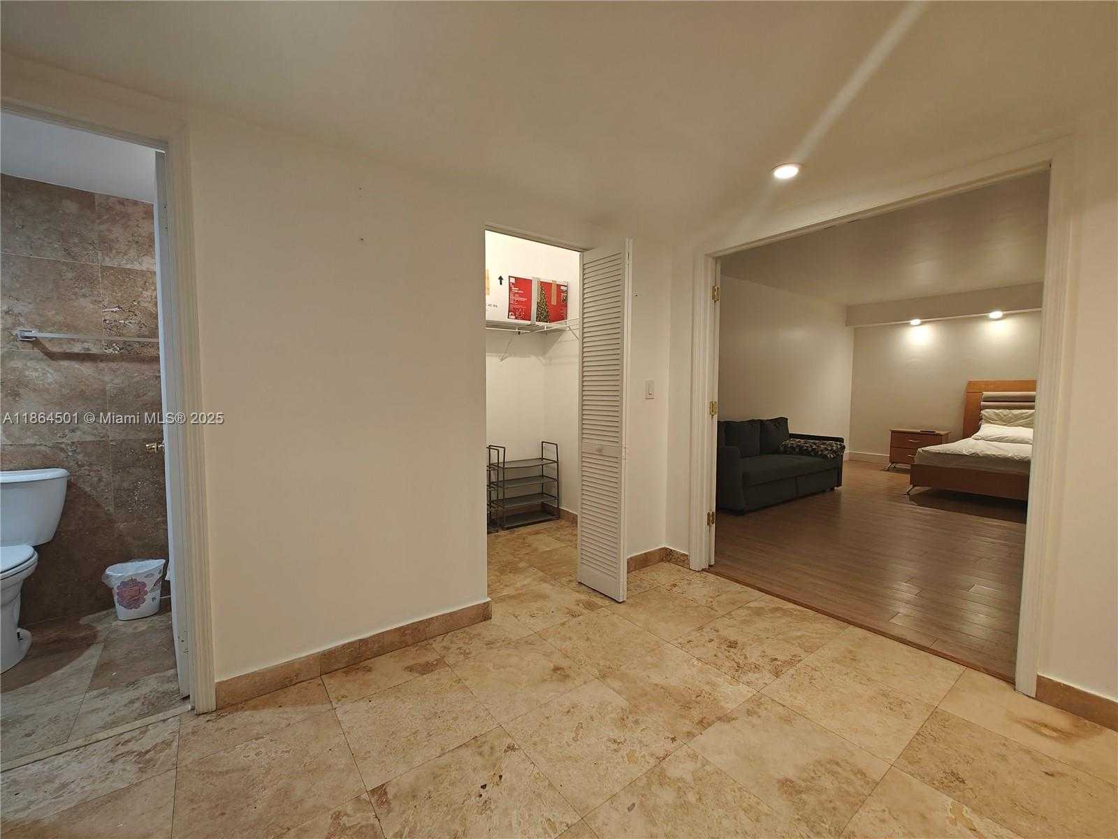 Small Image of 999 BRICKELL BAY DR #303, Miami Number 39