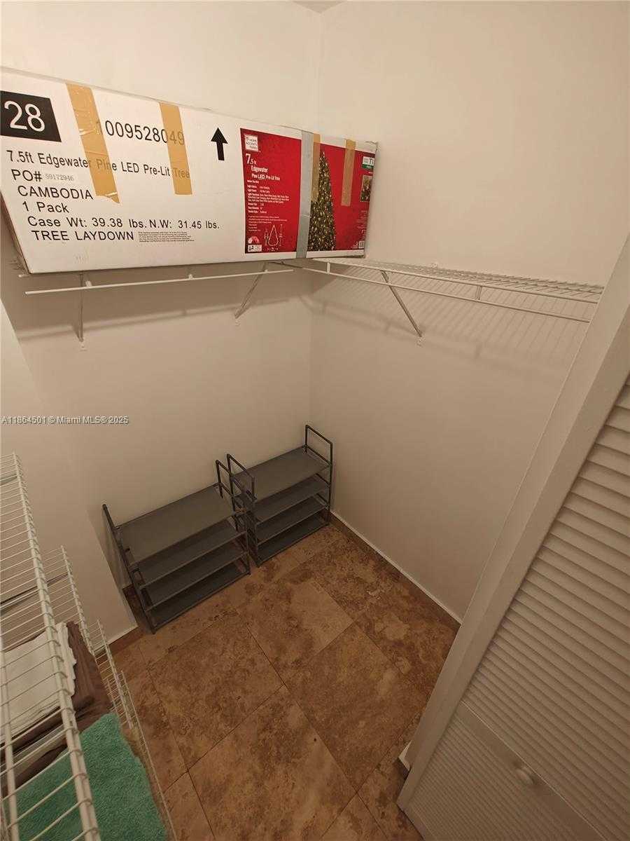 Small Image of 999 BRICKELL BAY DR #303, Miami Number 44