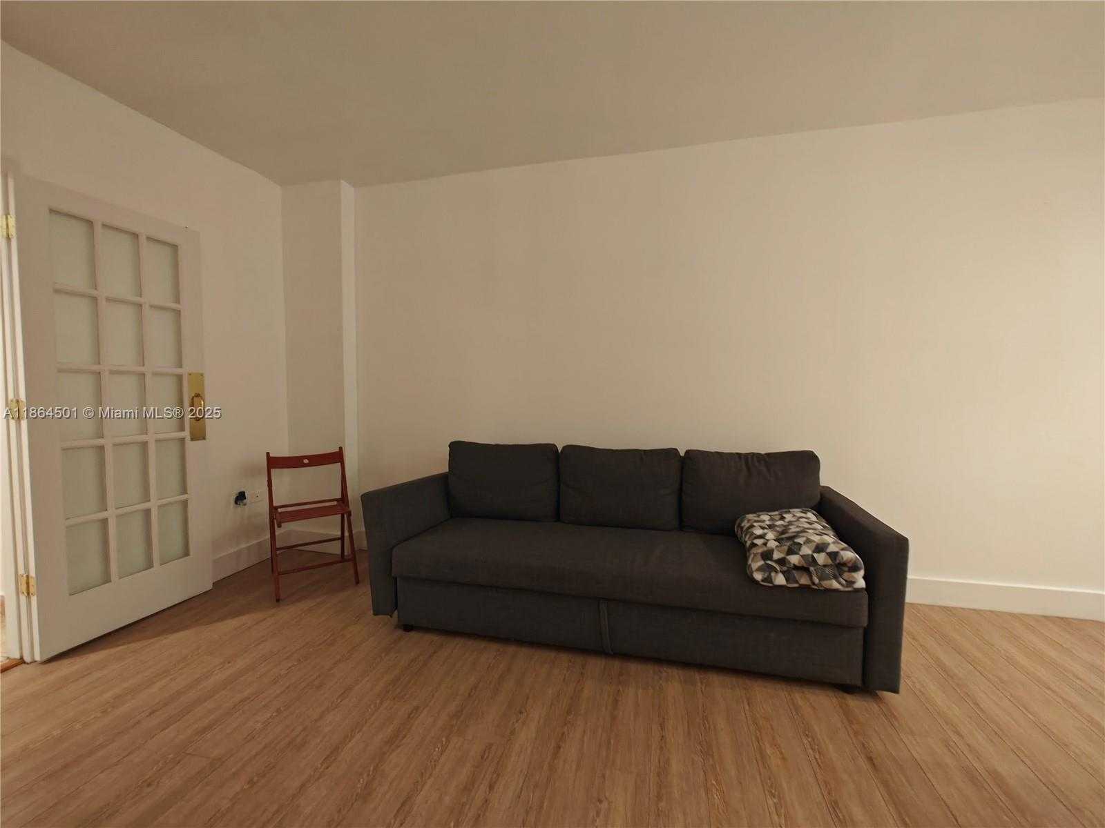 Small Image of 999 BRICKELL BAY DR #303, Miami Number 48