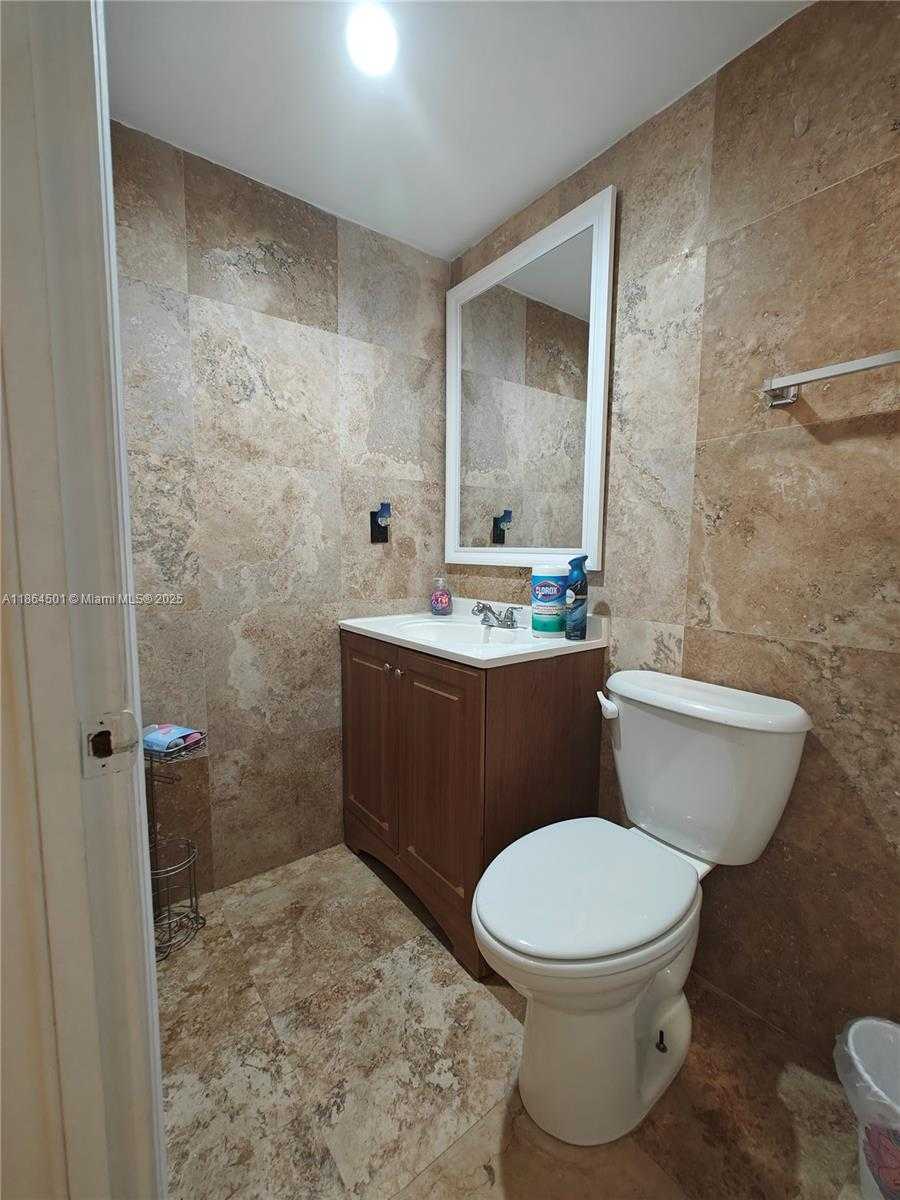 Small Image of 999 BRICKELL BAY DR #303, Miami Number 53