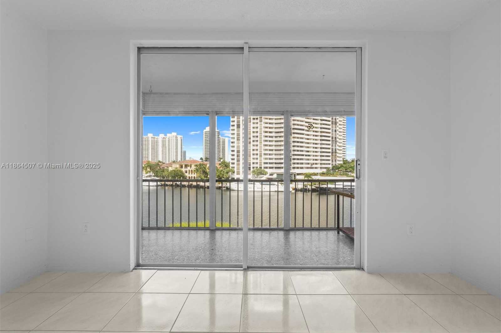 Small Image of 3030 MARCOS DRIVE #T-412, Aventura Number 13