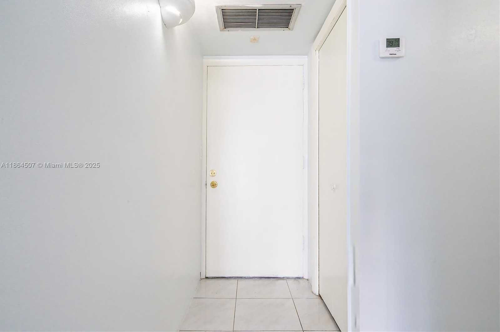 Small Image of 3030 MARCOS DRIVE #T-412, Aventura Number 7
