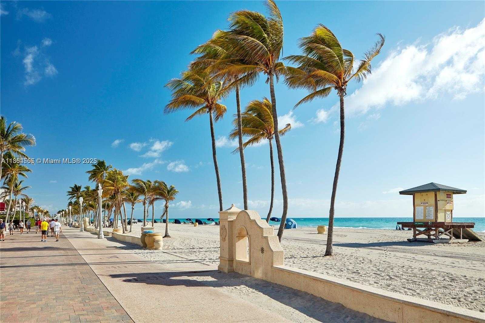Small Image of 777 NORTH OCEAN DR #S322, Hollywood Number 3