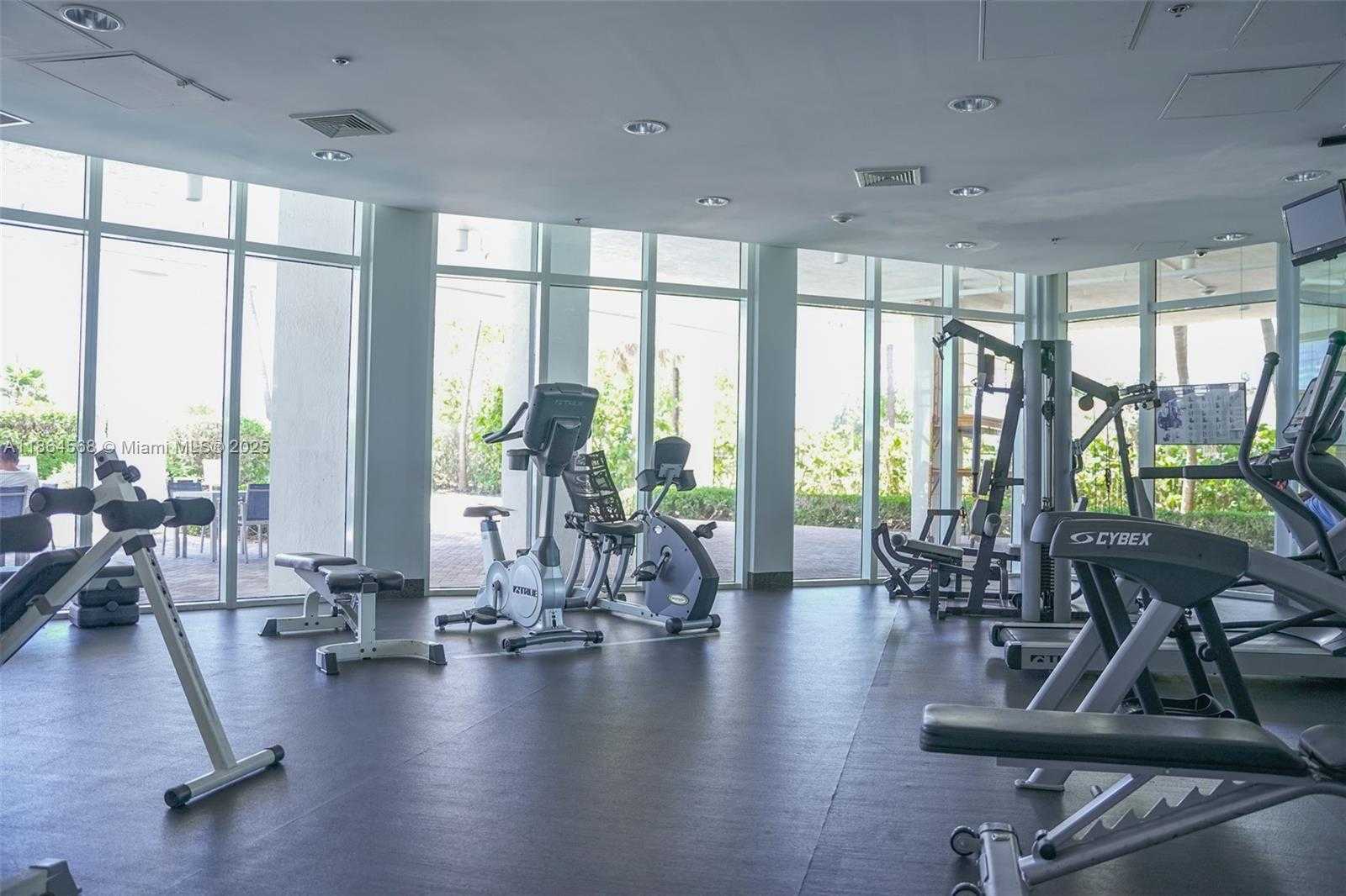 Small Image of 6515 COLLINS AVE #1709, Miami Beach Number 20
