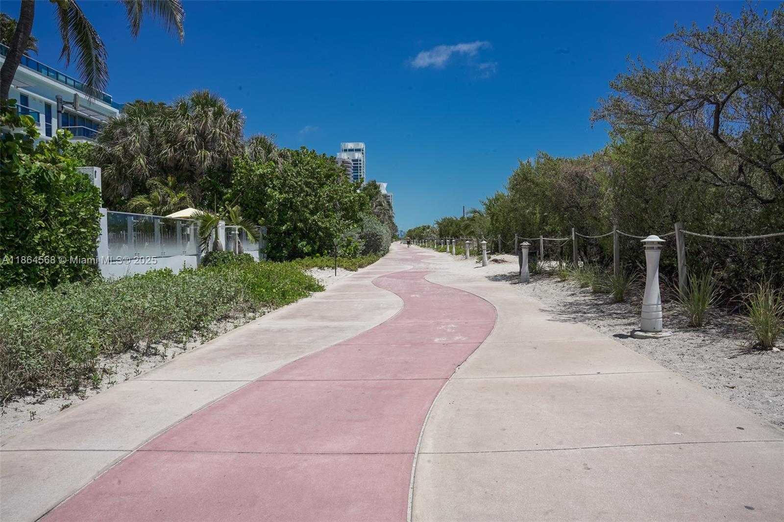 Small Image of 6515 COLLINS AVE #1709, Miami Beach Number 24