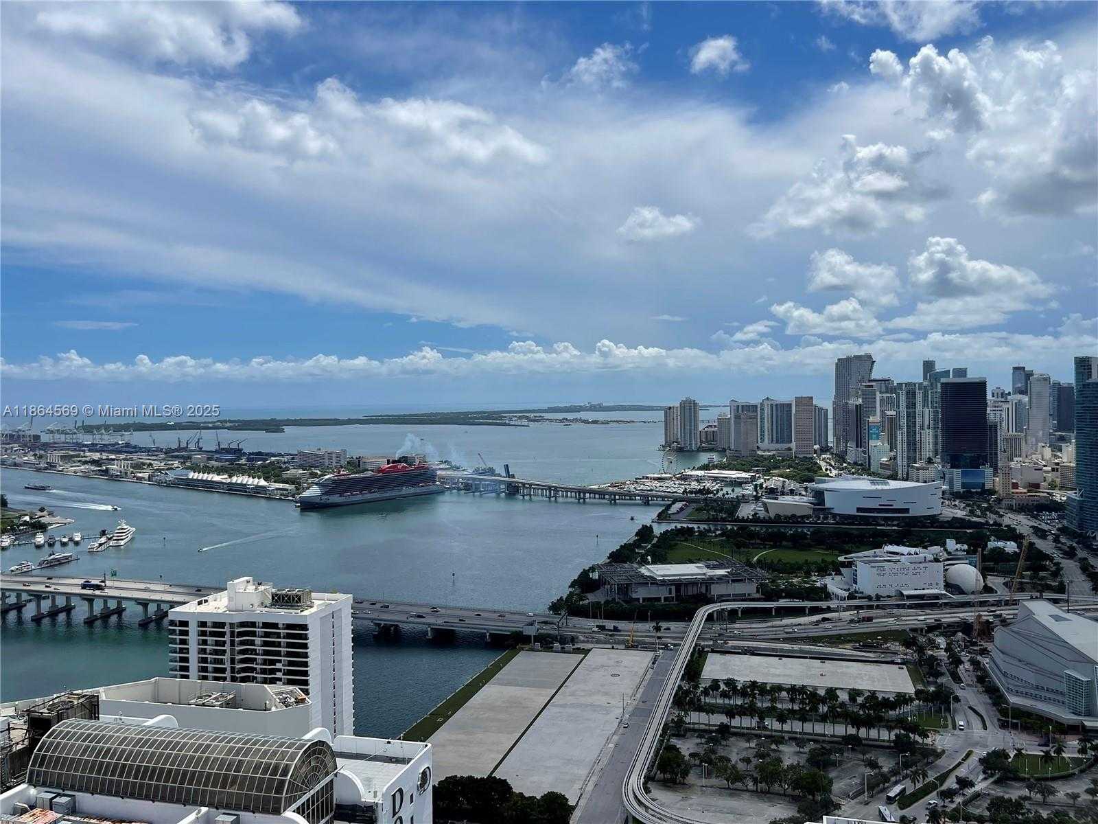 Small Image of 1750 NORTH BAYSHORE DR #5614, Miami Number 24