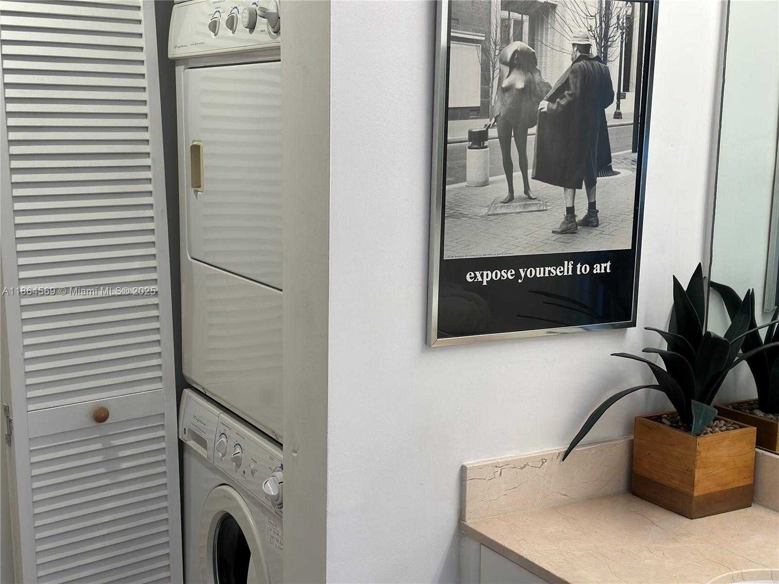 Small Image of 1750 NORTH BAYSHORE DR #5614, Miami Number 4