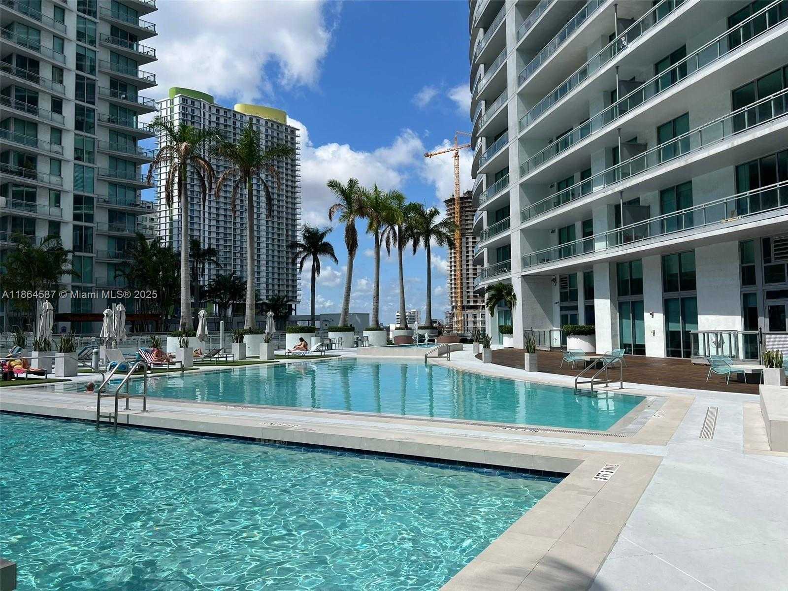 Small Image of 90 NW 3rd St, Miami, FL 33128, USA Number 15