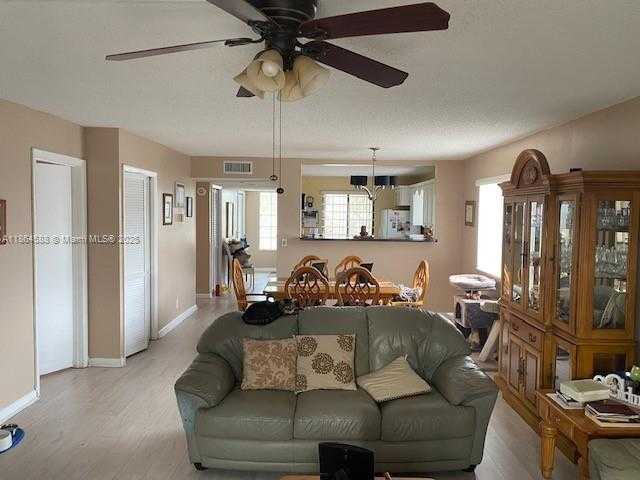 Small Image of 286 RACQUET CLUB RD #201, Weston Number 12