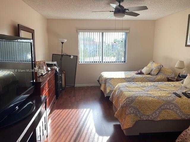 Small Image of 286 RACQUET CLUB RD #201, Weston Number 19