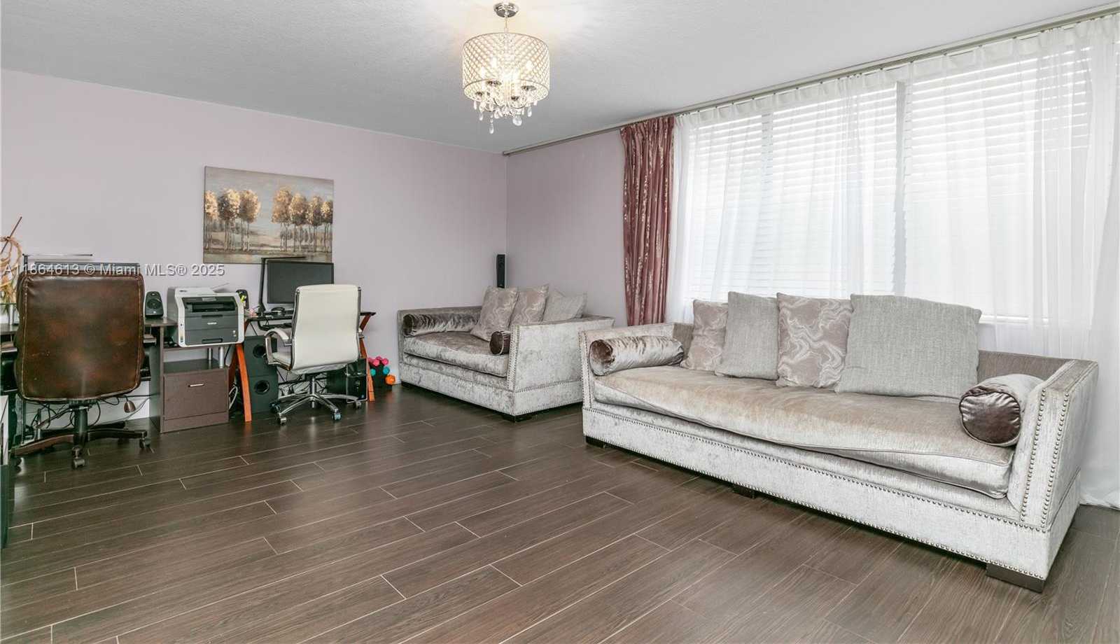 Small Image of 20291 NORTH EAST 30TH AVE #PH-10, Aventura Number 23