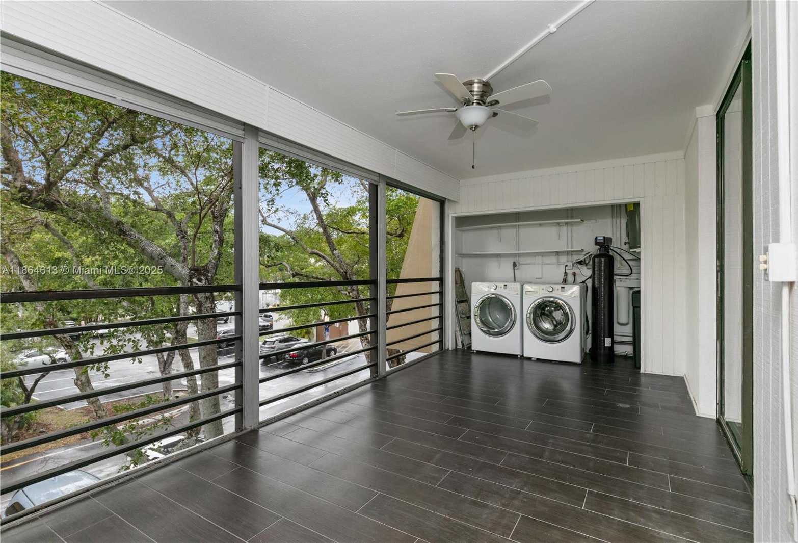 Small Image of 20291 NORTH EAST 30TH AVE #PH-10, Aventura Number 29