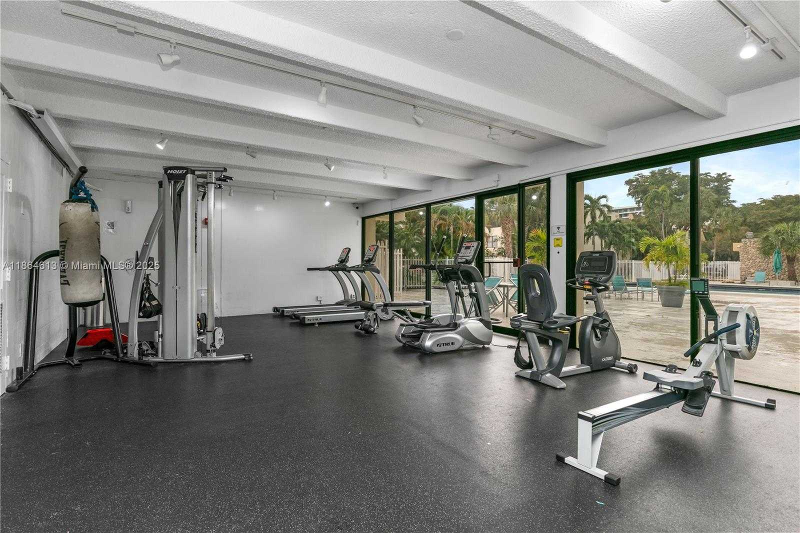 Small Image of 20291 NORTH EAST 30TH AVE #PH-10, Aventura Number 33