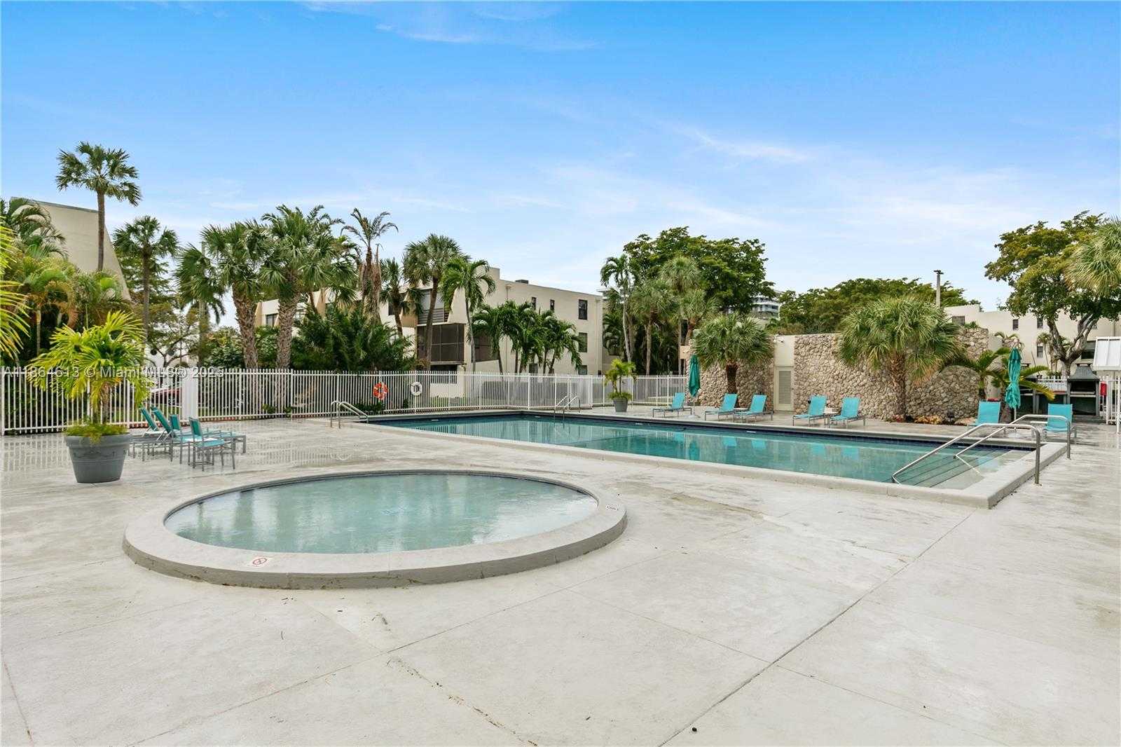 Small Image of 20291 NORTH EAST 30TH AVE #PH-10, Aventura Number 35
