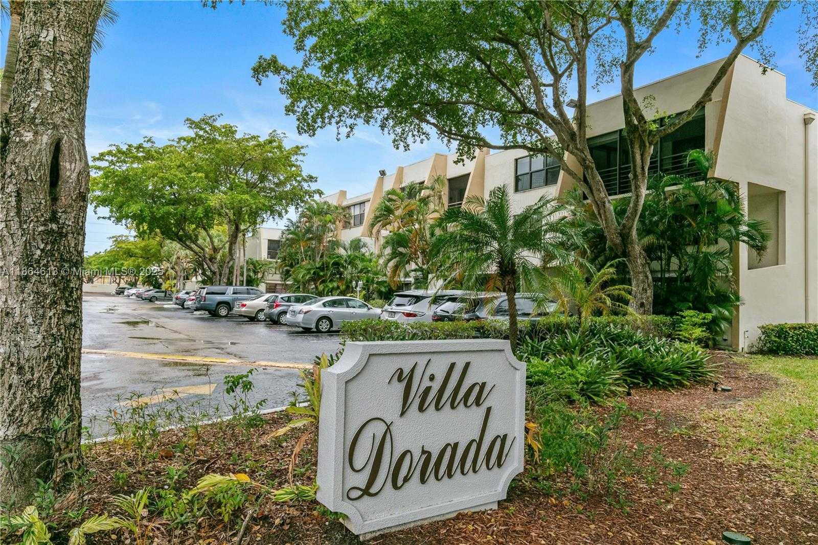 Small Image of 20291 NORTH EAST 30TH AVE #PH-10, Aventura Number 37
