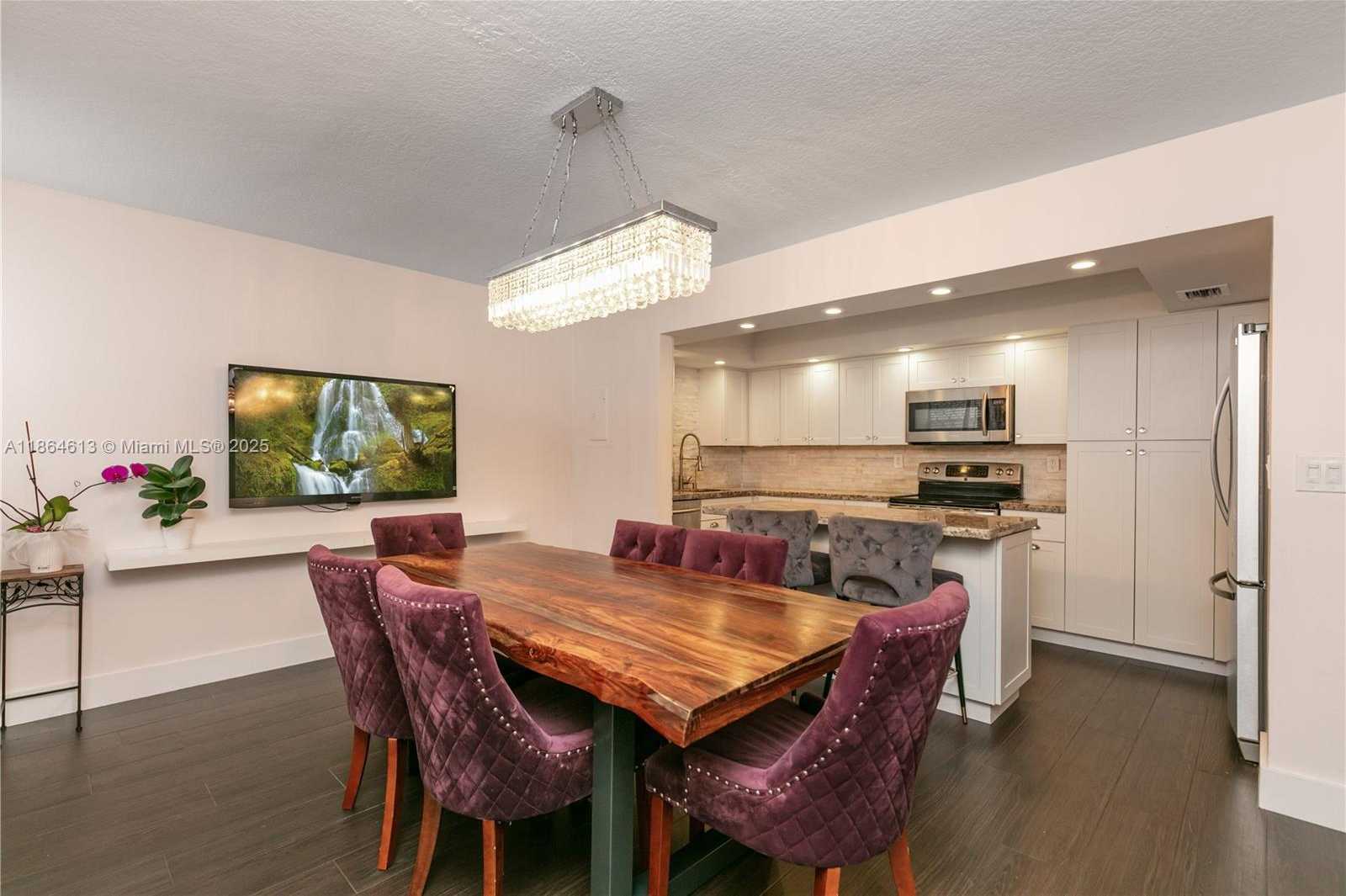 Small Image of 20291 NORTH EAST 30TH AVE #PH-10, Aventura Number 4