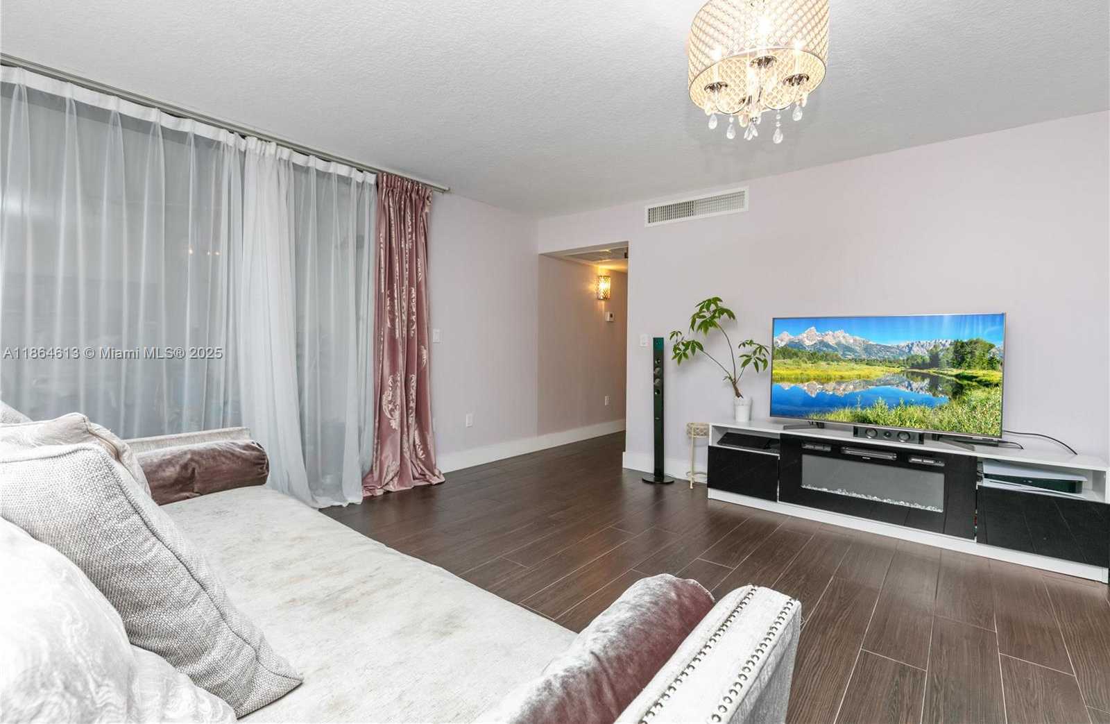 Small Image of 20291 NORTH EAST 30TH AVE #PH-10, Aventura Number 7