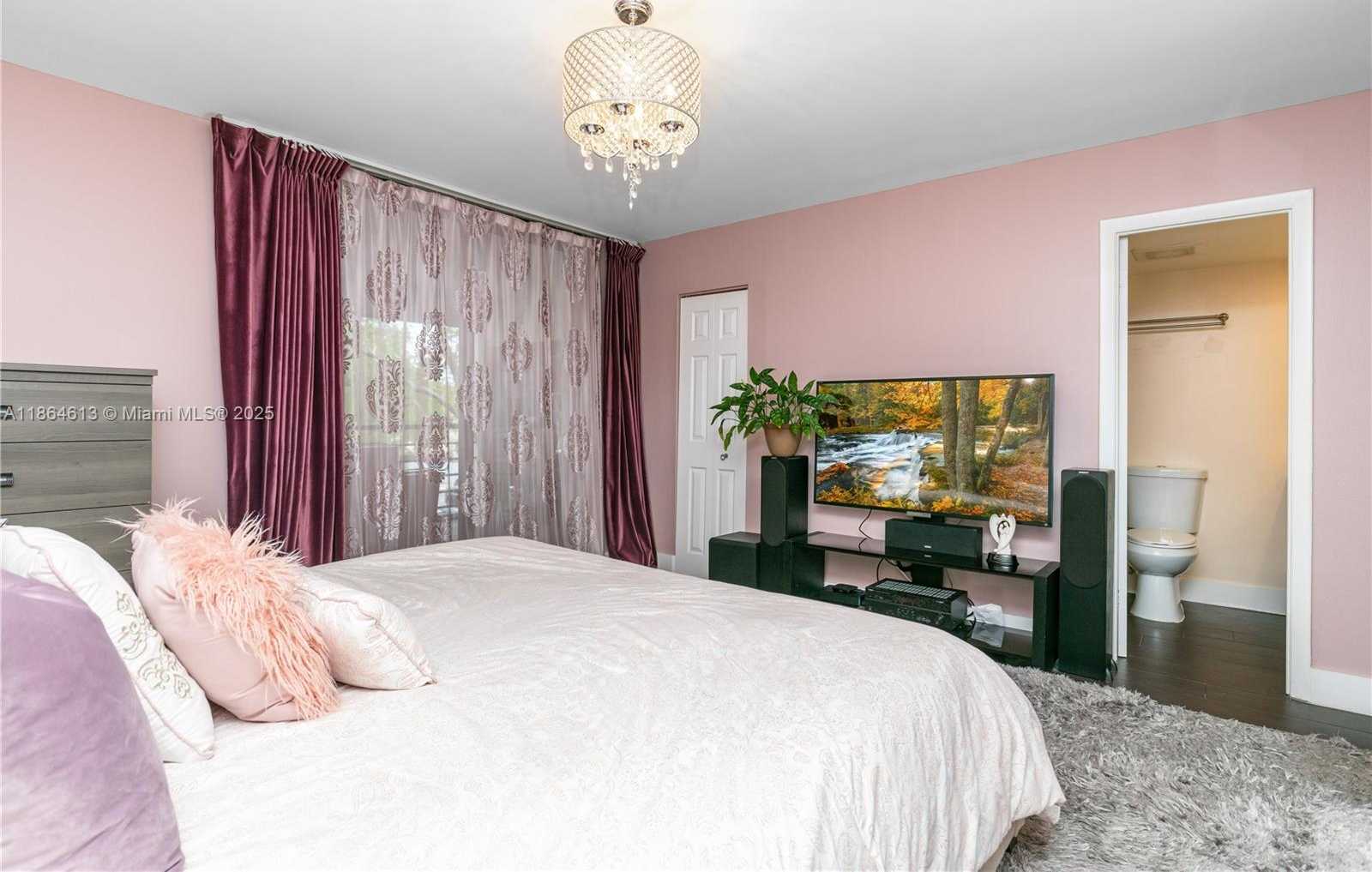 Small Image of 20291 NORTH EAST 30TH AVE #PH-10, Aventura Number 9